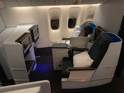 klm 777 business class